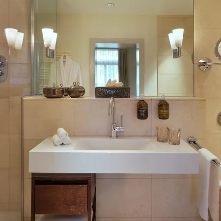 Alden Spluegenschloss - Leonardo Limited Edition Отель Цюрих