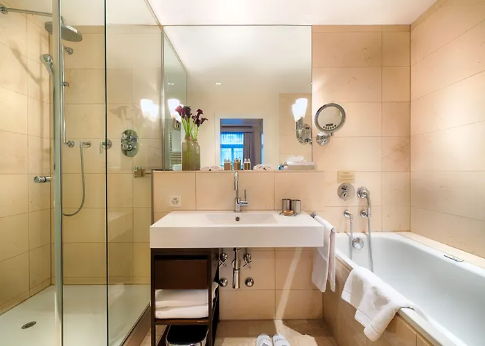 Alden Splügenschloss 5*