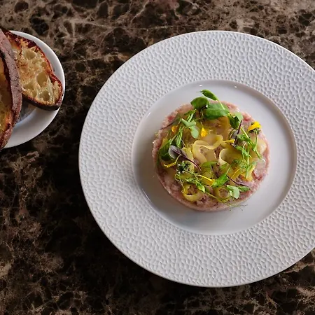 Alden Spluegenschloss - Leonardo Limited Edition מלון